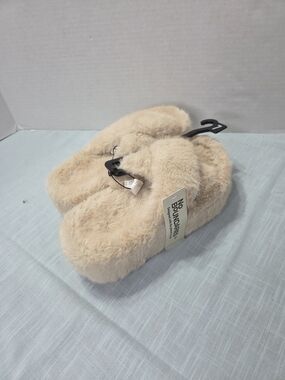 No Boundaries Plush Slide Slippers - Beige